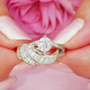 Engel's Omhelzing Ring